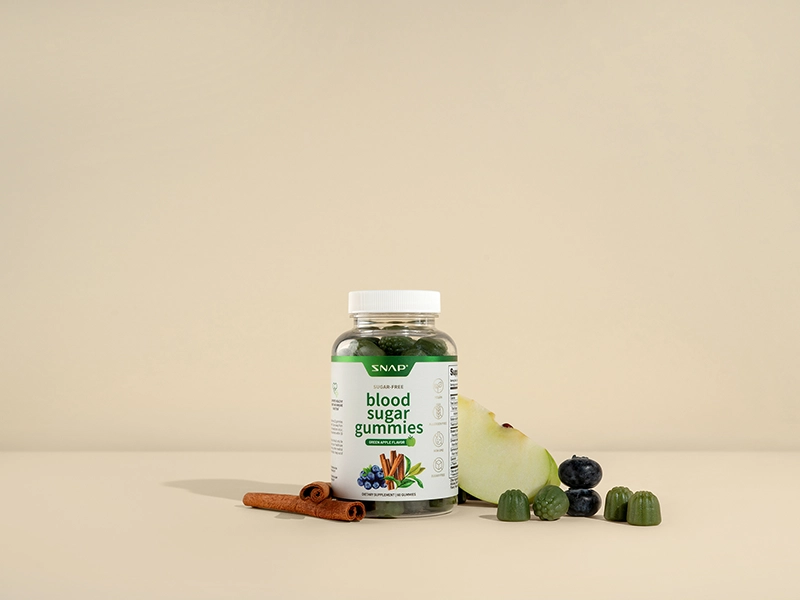 Retouched product photos using focus stacking for a Snap Supplements vitamin advertising campaign. A collage of a product jar with fruits and berries.