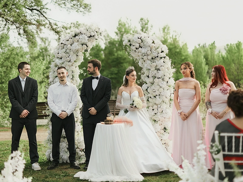 Retouching photos of women's lingerie using a transparent mannequin. An invisible mannequin creates an attractive image for e-commerce.